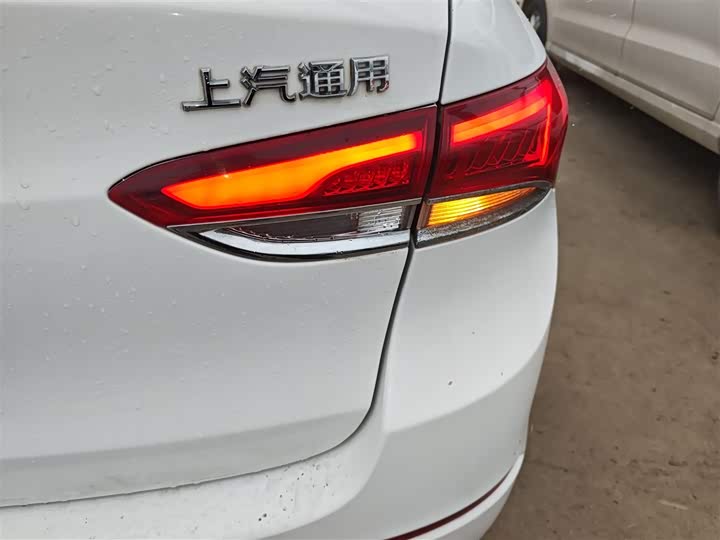 Фото 8 - Buick Excelle GT