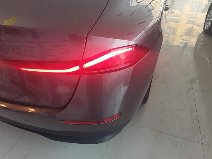 Фото 8 - Roewe D7