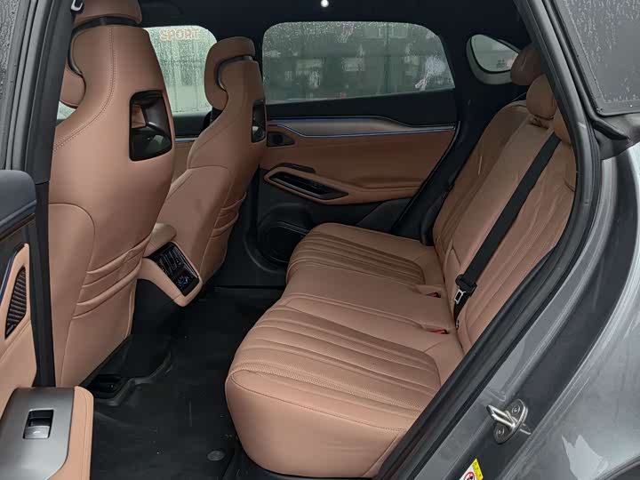 Фото 6 - BYD Song L