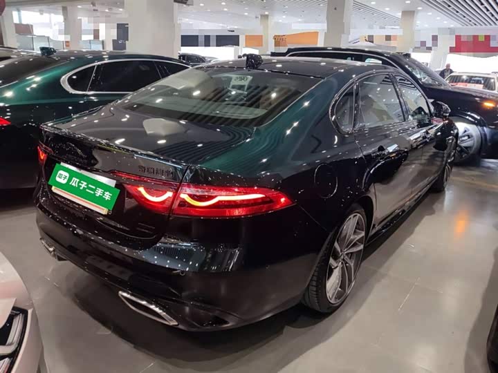 Фото 7 - Jaguar XF L