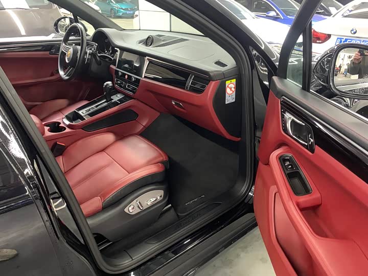 Фото 5 - Porsche Macan