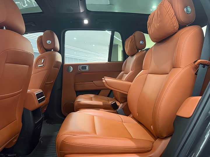 Фото 8 - LiXiang L8