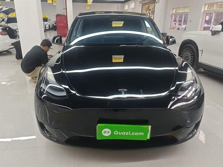 Фото 3 - Tesla Model Y