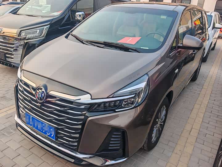 Фото 1 - Buick GL8 ES