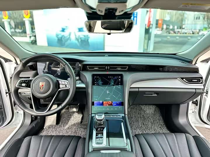 Фото 4 - Hongqi H5