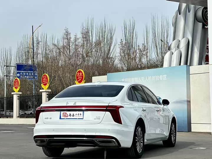 Фото 7 - Hongqi H5