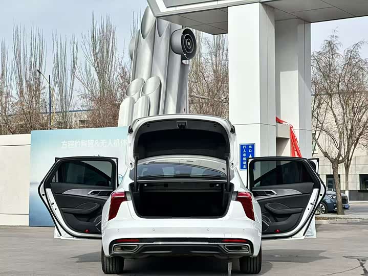 Фото 8 - Hongqi H5