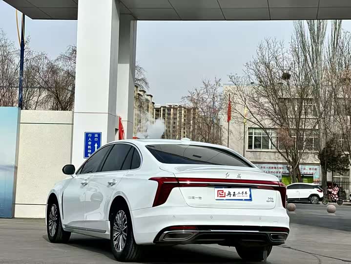 Фото 9 - Hongqi H5