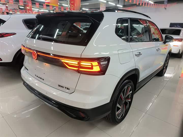 Фото 7 - Volkswagen Tharu