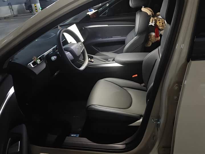 Фото 9 - XPeng Mona M03