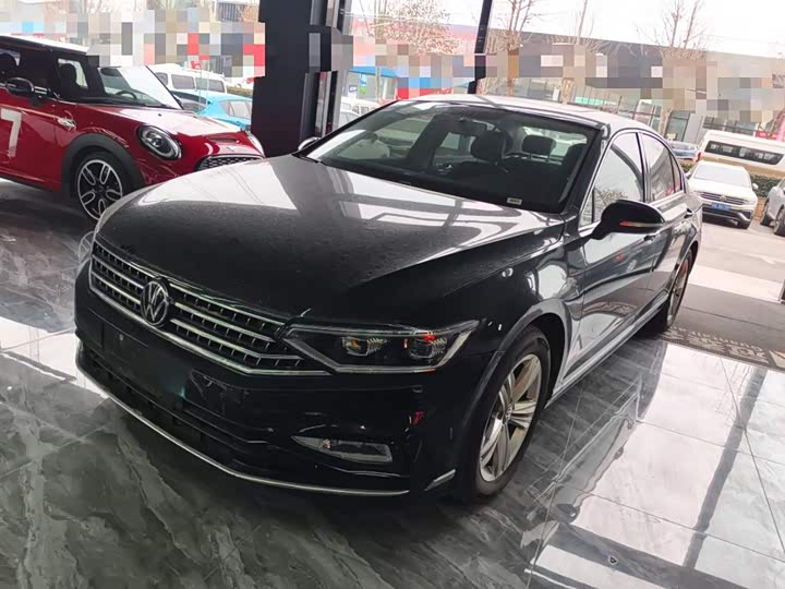 Фото 2 - Volkswagen Magotan