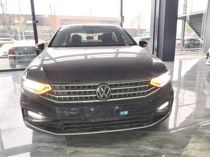 Фото 3 - Volkswagen Magotan