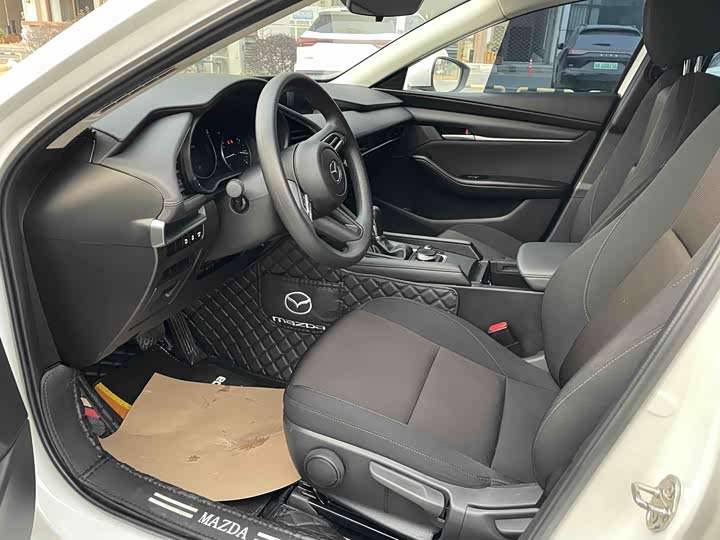 Фото 4 - Mazda 3 (Axela)