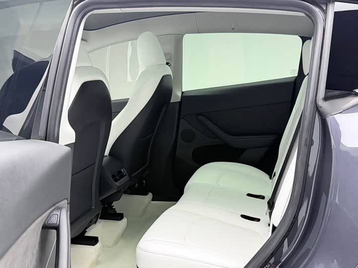 Фото 5 - Tesla Model Y