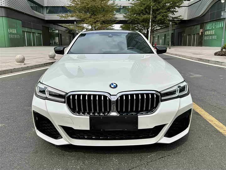 Фото 2 - BMW 5 Series
