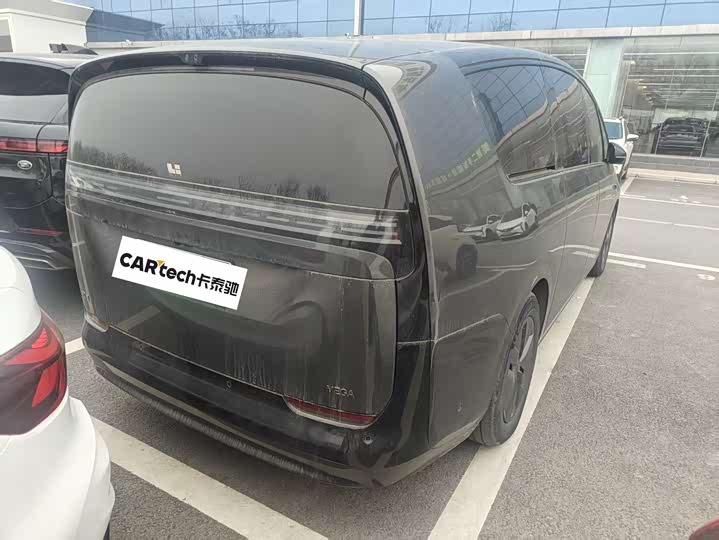 Фото 3 - LiXiang Mega