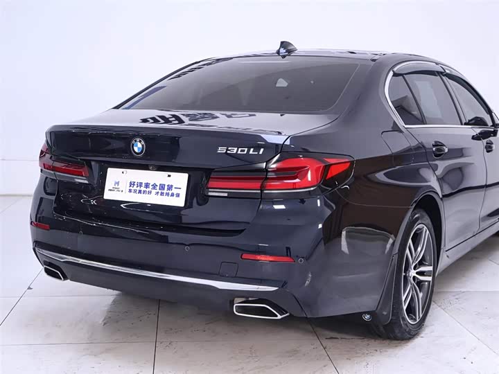 Фото 8 - BMW 5 Series
