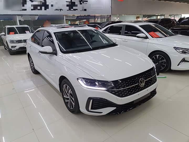 Фото 4 - Volkswagen Lavida