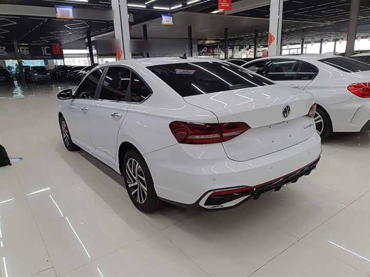 Фото 5 - Volkswagen Lavida