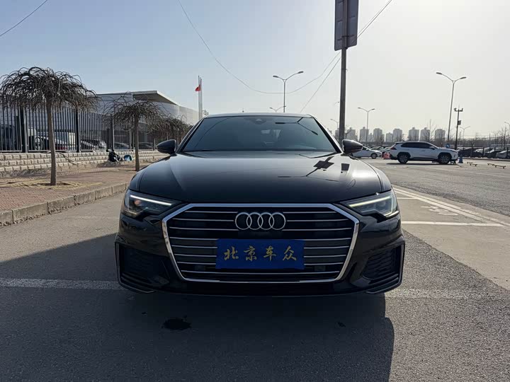Фото 2 - Audi A6L