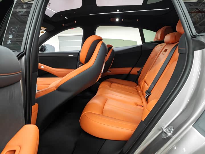 Фото 6 - Xiaomi YU7