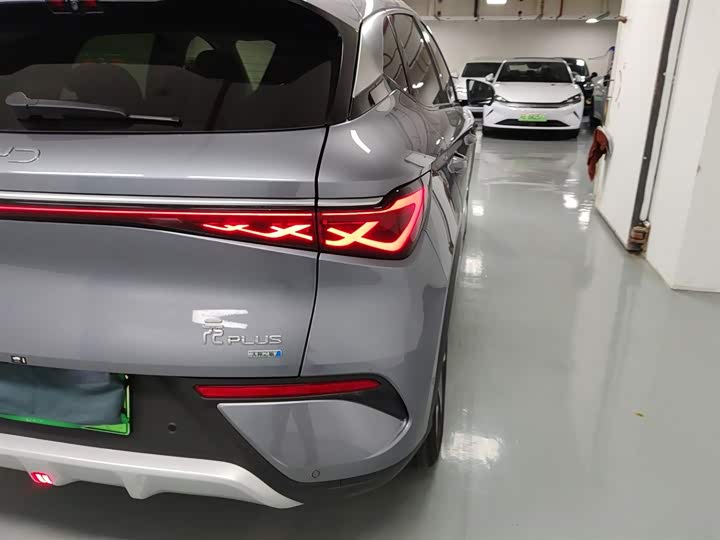 Фото 8 - BYD Yuan Plus