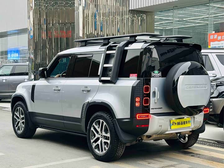 Фото 4 - Land Rover Defender