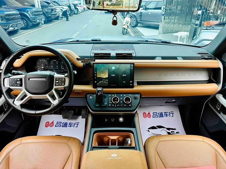 Фото 6 - Land Rover Defender