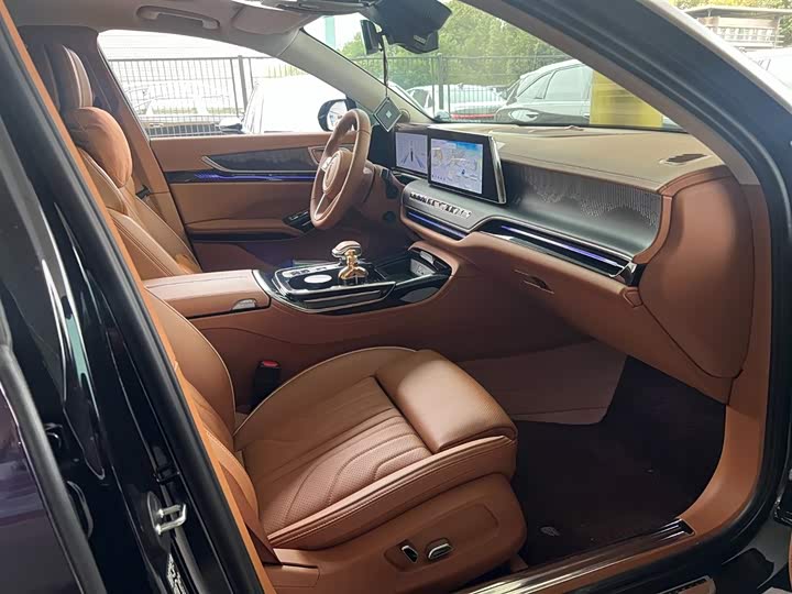 Фото 9 - Hongqi H9