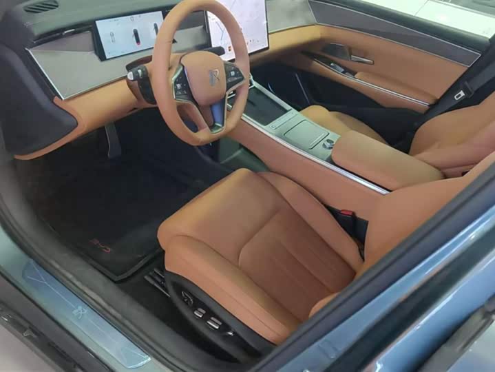 Фото 9 - BYD Han L