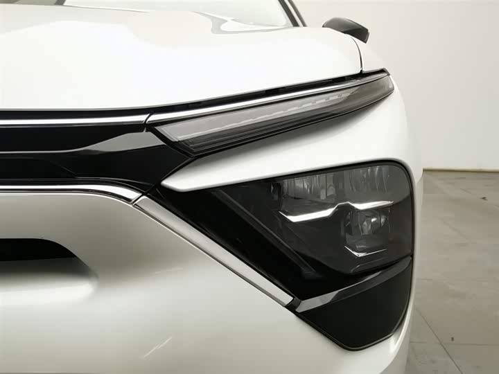 Фото 7 - Citroen C5 X