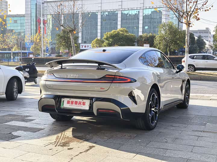 Фото 4 - Xiaomi SU7