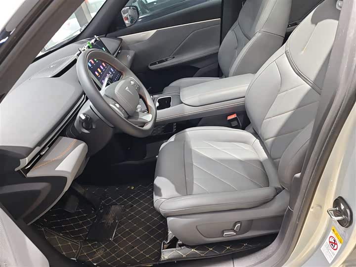 Фото 7 - Changan Deepal S05