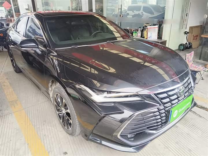 Фото 4 - Toyota Avalon