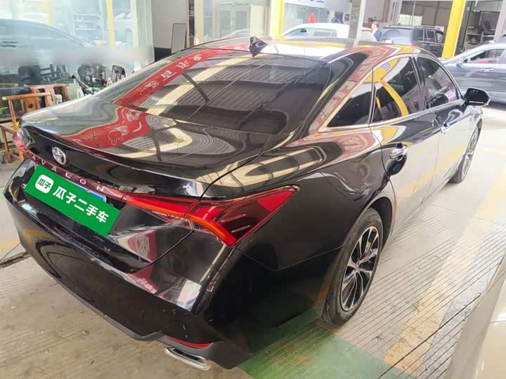 Фото 7 - Toyota Avalon