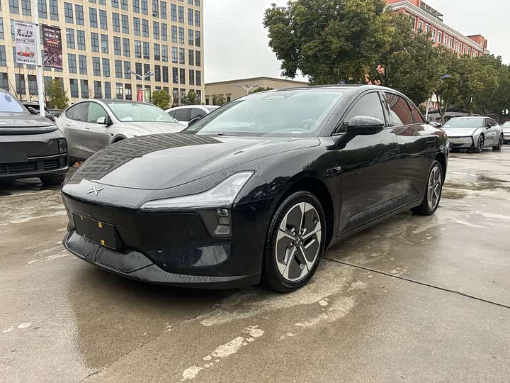 Фото 1 - XPeng Mona M03