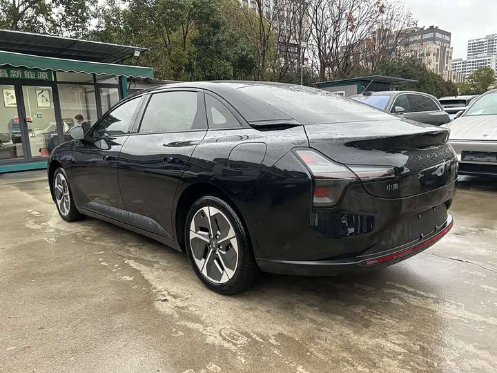 Фото 9 - XPeng Mona M03