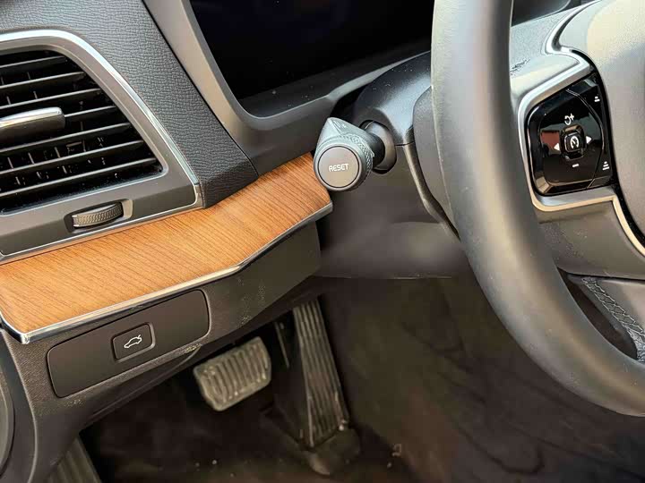 Фото 5 - Volvo XC90