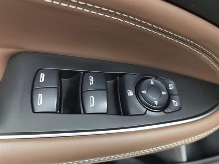 Фото 9 - Buick Regal