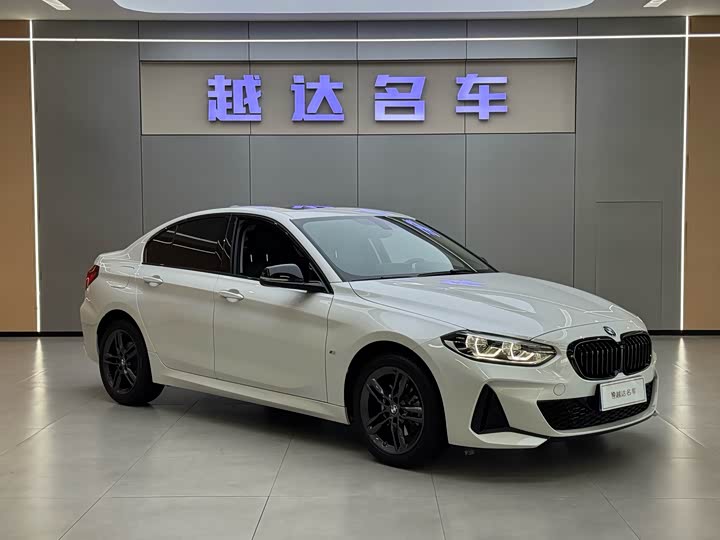 Фото 3 - BMW 1 Series