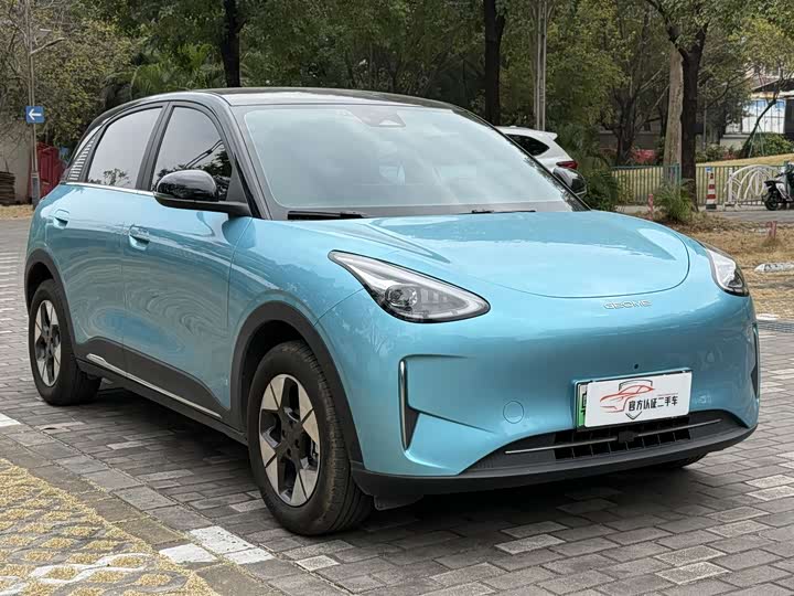 Фото 3 - Geely Galaxy Geome