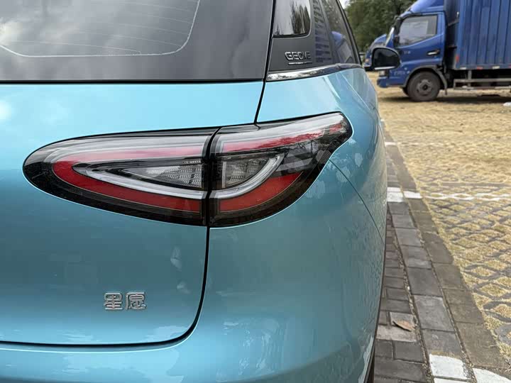 Фото 9 - Geely Galaxy Geome