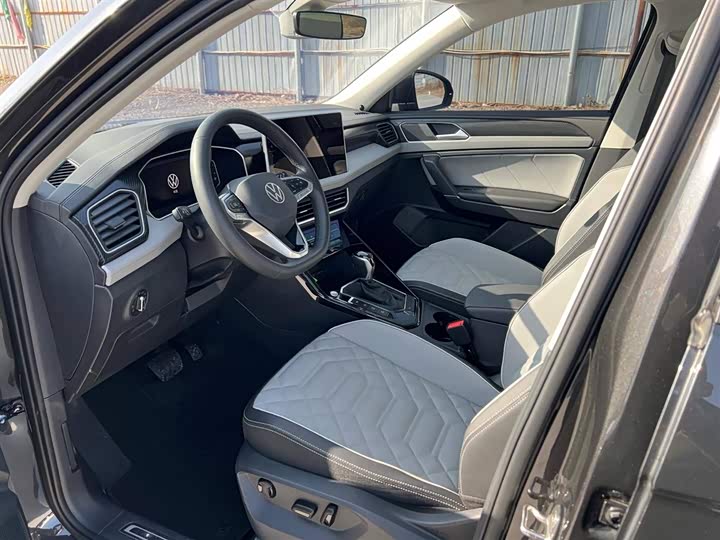 Фото 9 - Volkswagen Tayron