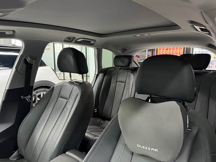 Фото 9 - Audi A4