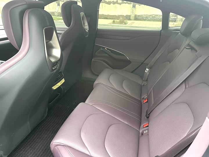 Фото 6 - Xiaomi SU7