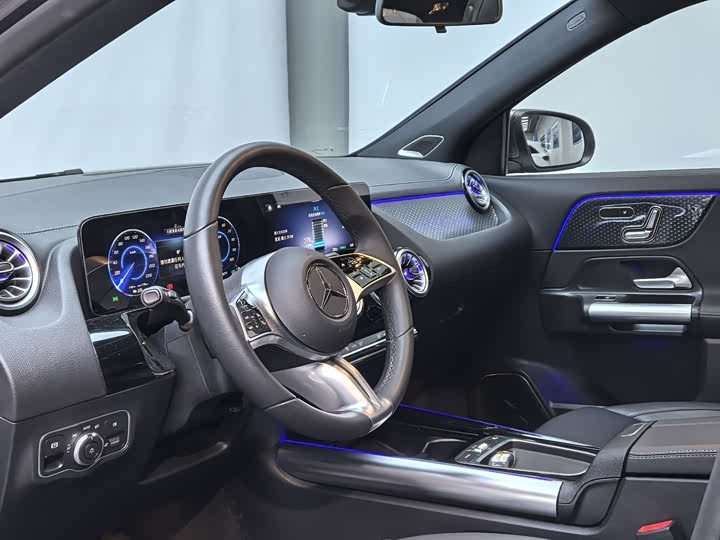 Фото 7 - Mercedes-Benz EQA