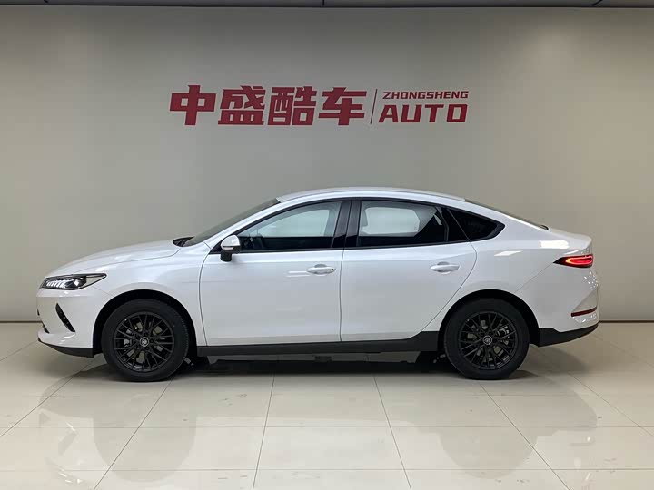 Фото 3 - BYD Qin Plus