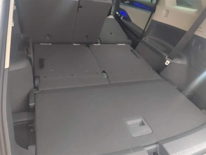 Фото 4 - Volkswagen ID.6 Crozz