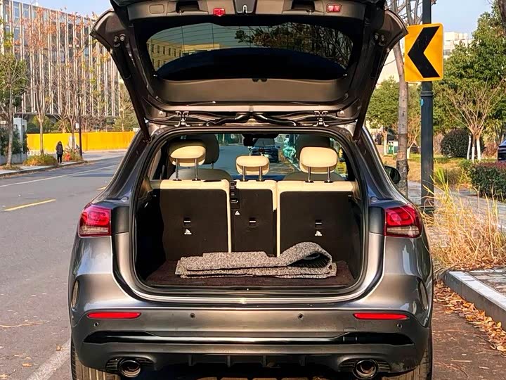 Фото 8 - Mercedes-Benz GLA-Class AMG