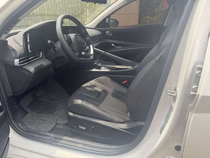 Фото 4 - Hyundai Elantra N line